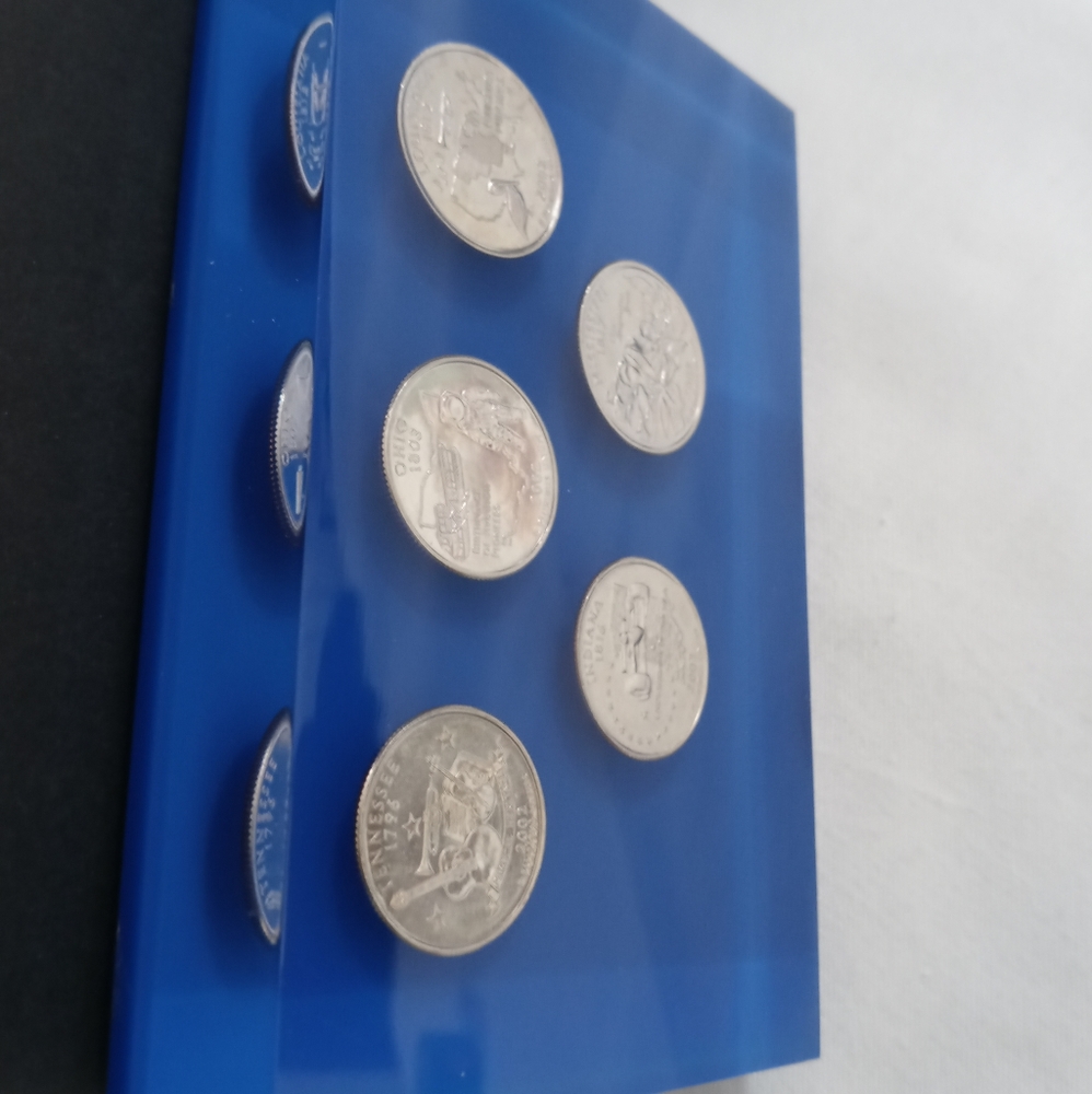 State Quarter Set - 2002 Coin Collection - Picture 9 of 11